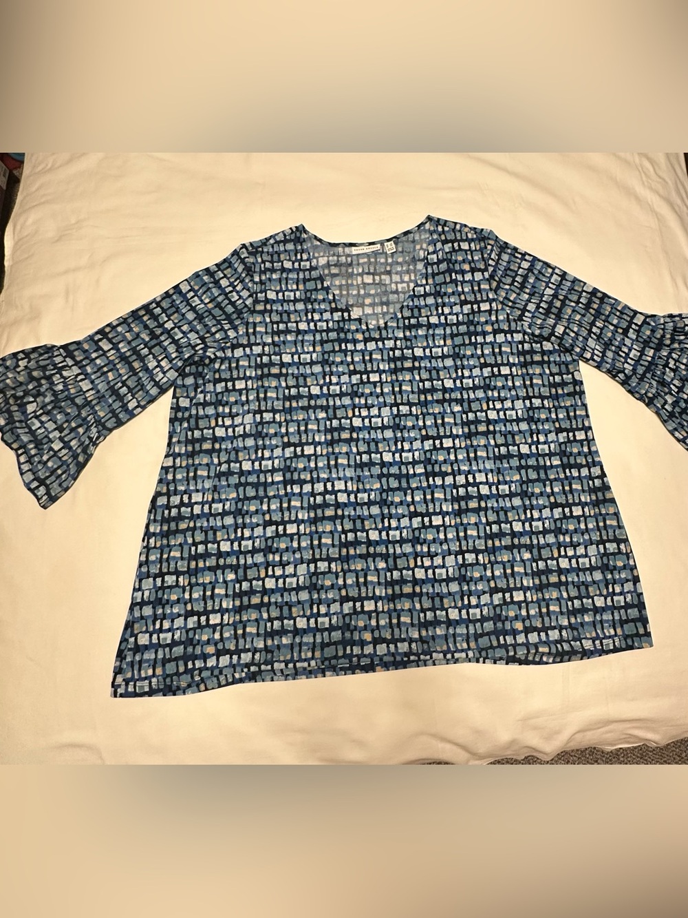 Susan Graver Blue Mosaic Liquid Knit V-Neck 3/4 Sleeve Top